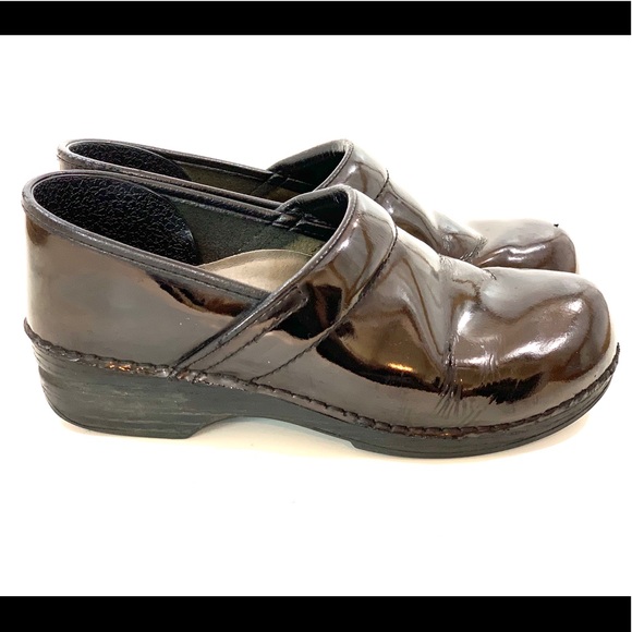 Dansko patent leather shoes - Picture 3 of 8